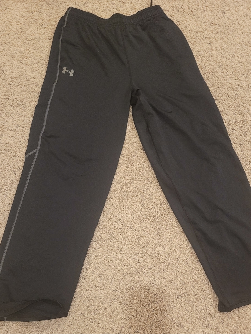 Under Armour Black Athletic Track Pants w/Gray Reflective Trim possible unisex